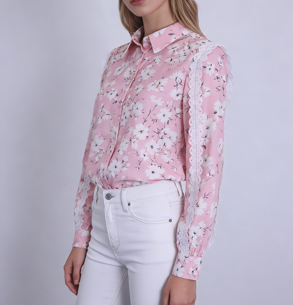 Women's fashionable casual shirt with lace-trimmed sleeves and fresh print.