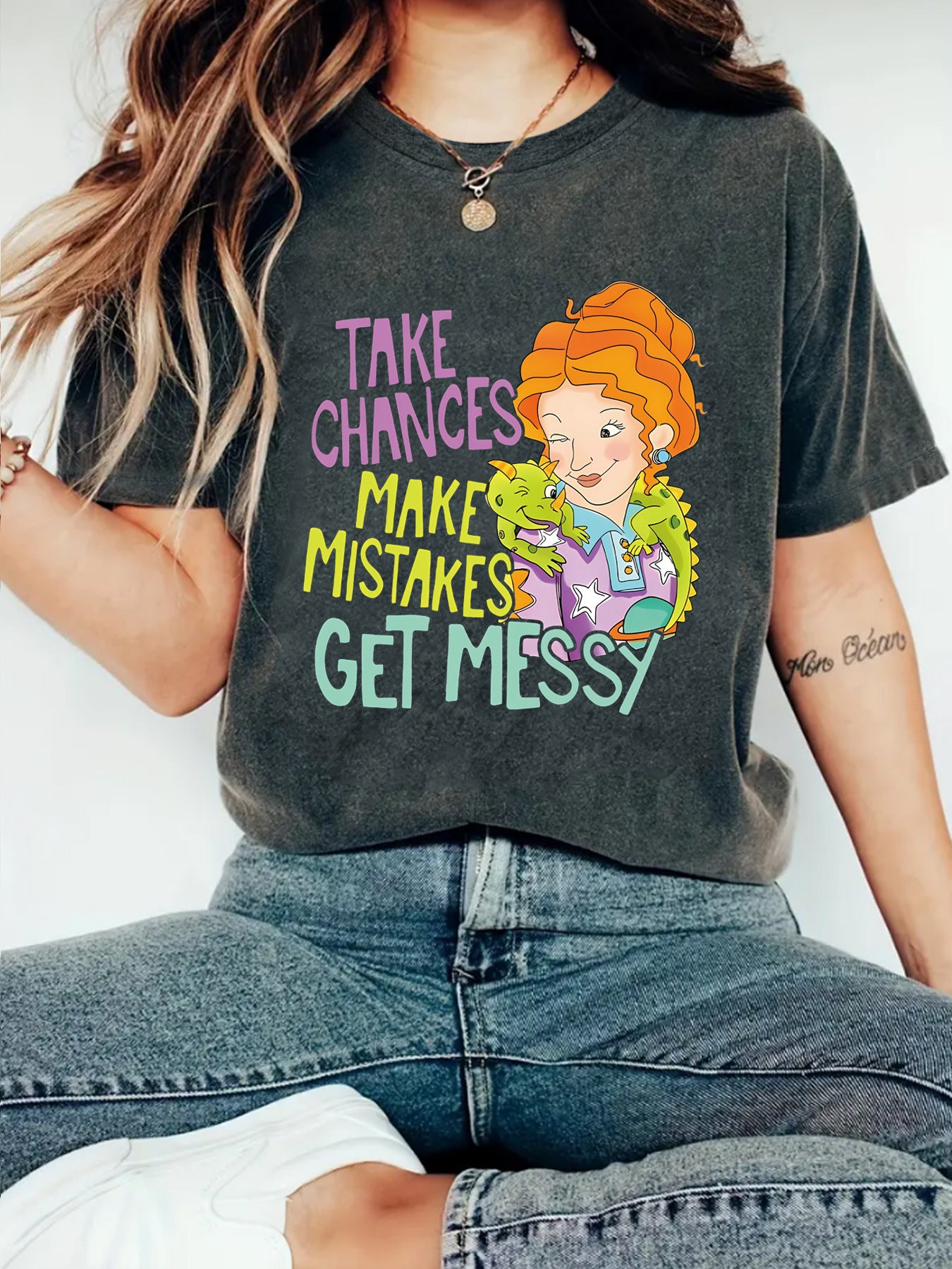 T-shirt with female cartoon character print