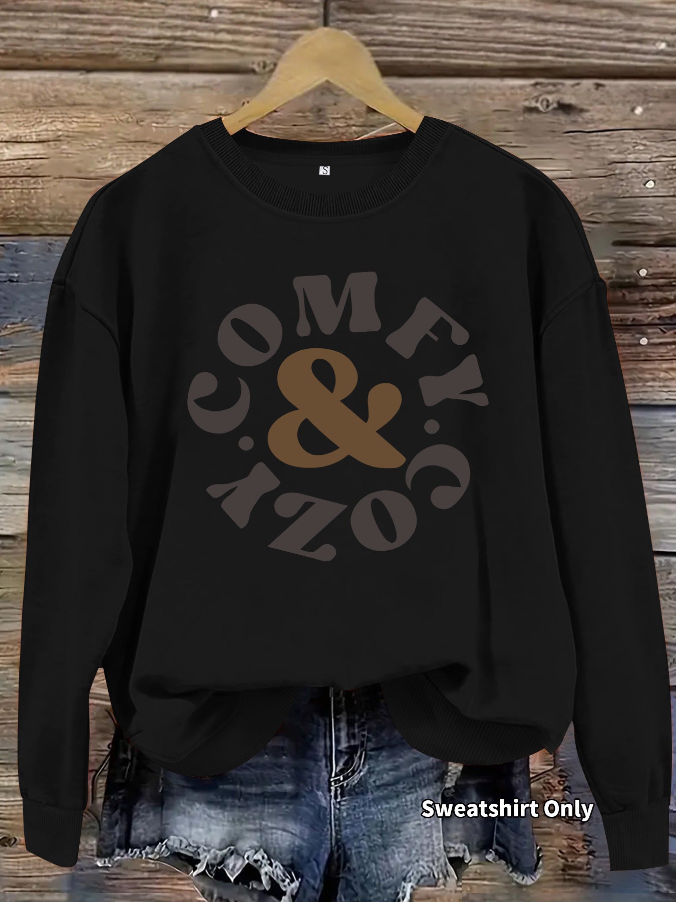 Round neck hoodie with female letters