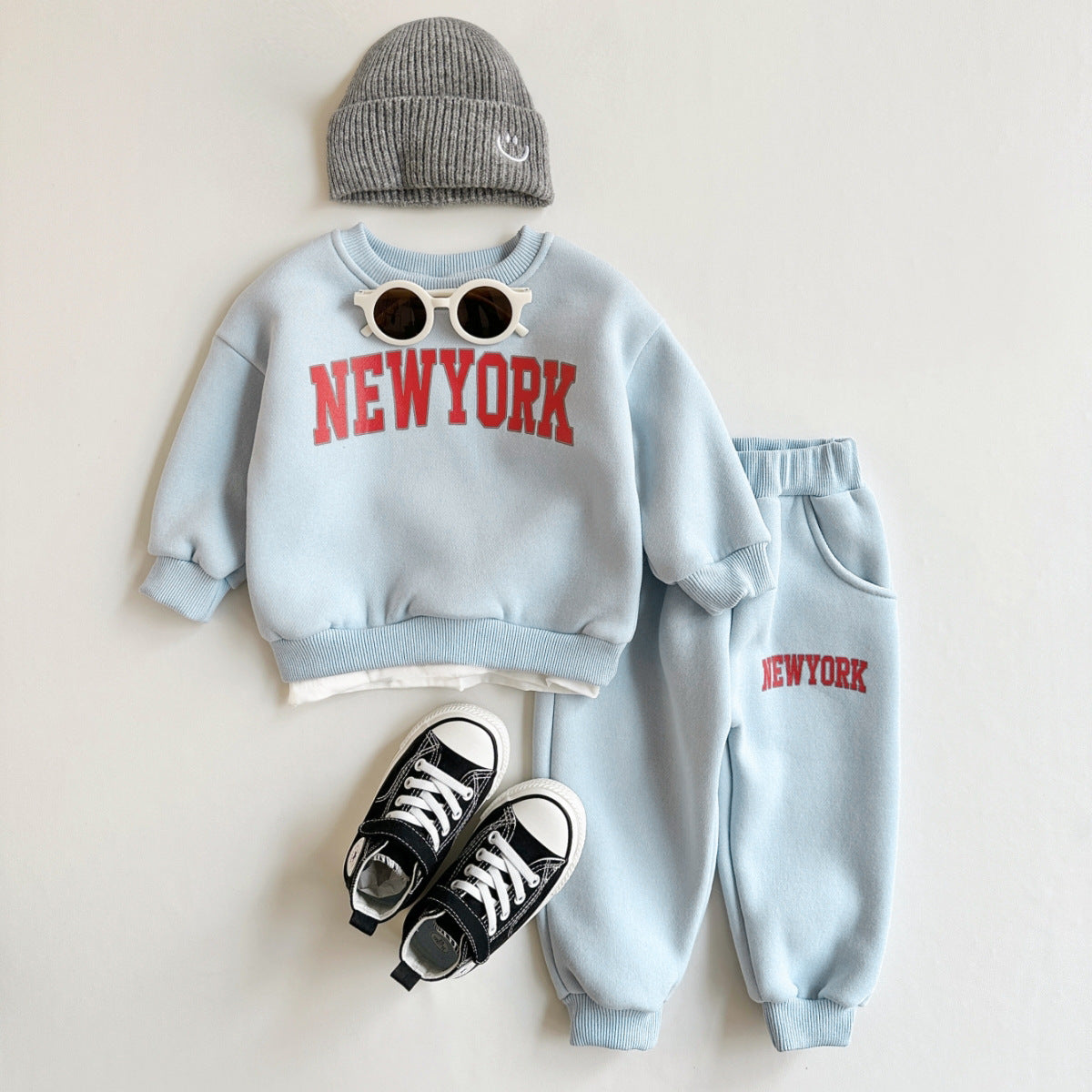 Fake two long sleeved hoodies with letter printing and sports pants