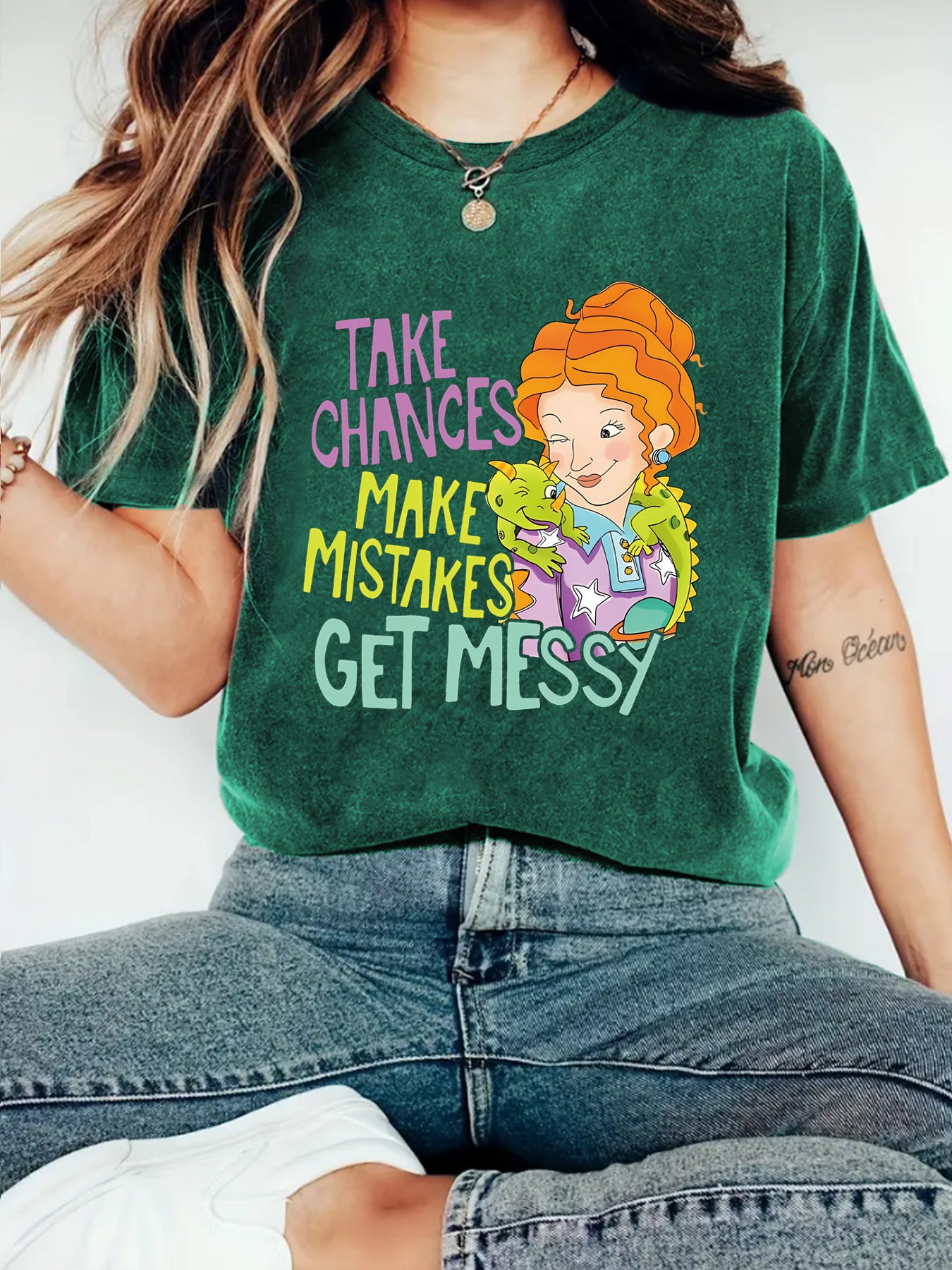T-shirt with female cartoon character print